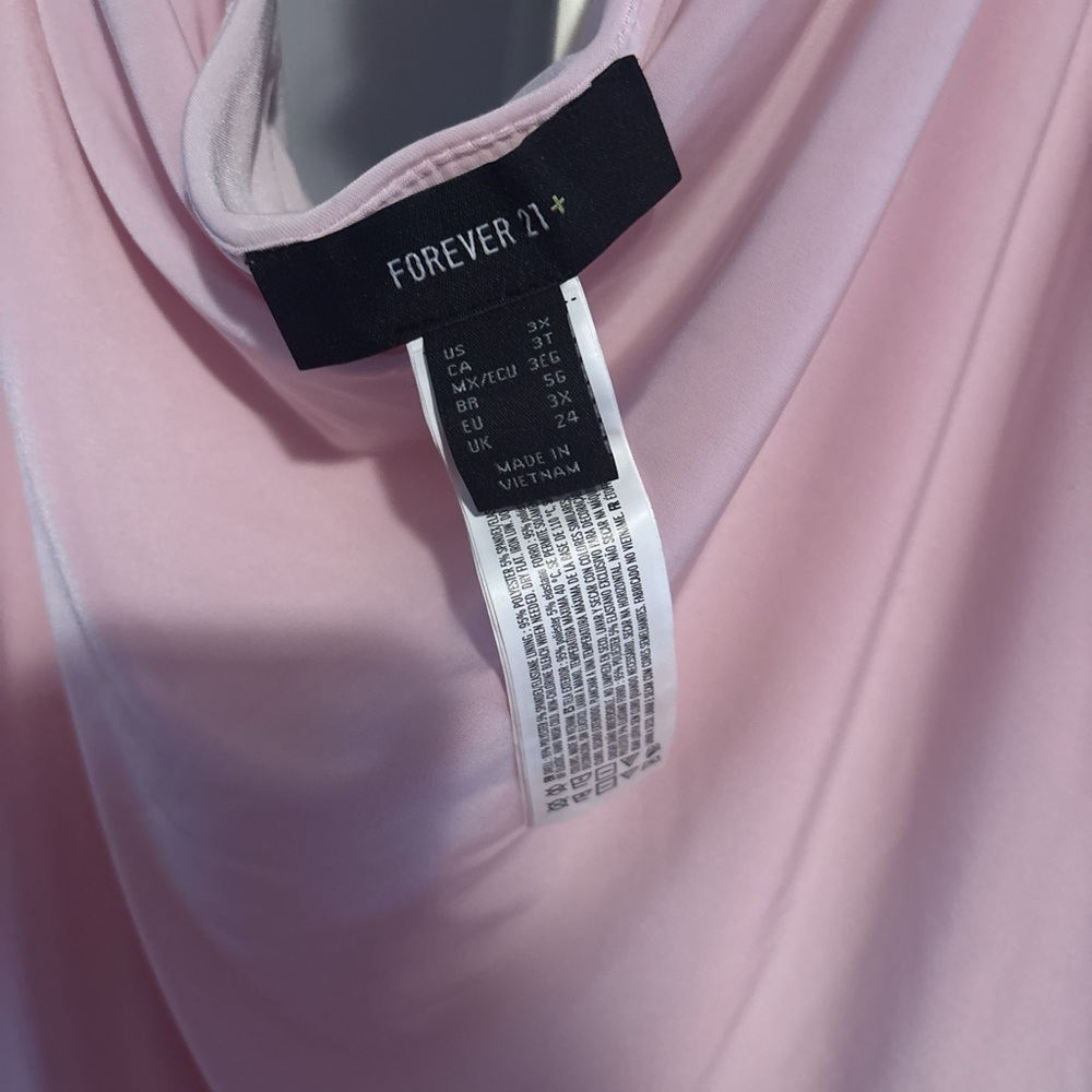 Elegant Pink Draped Gown - Picture 3 of 6